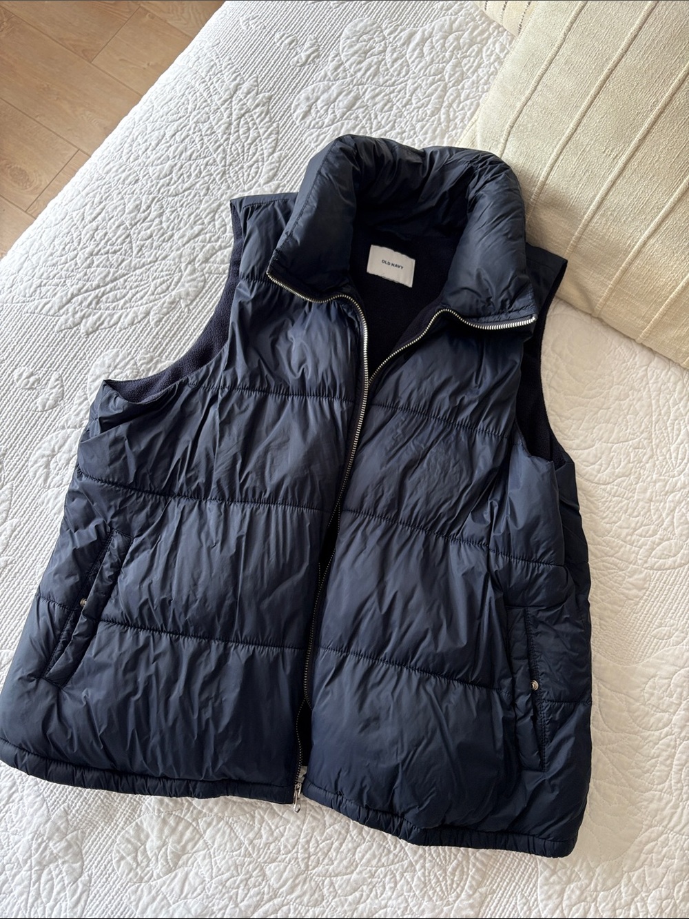 Old Navy Navy Quilted Puffer Vest for Men